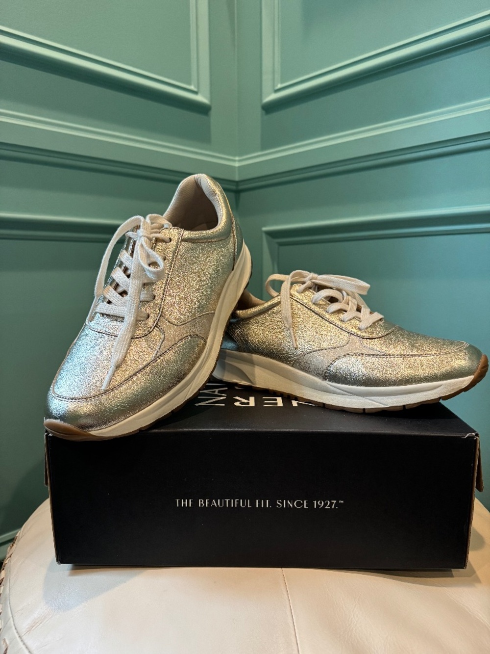 Naturalizer Shay Sneaker, Champagne Gold size 10 WW (wide width) - Used